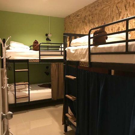 Baan Wararin Hostel パッタヤー エクステリア 写真