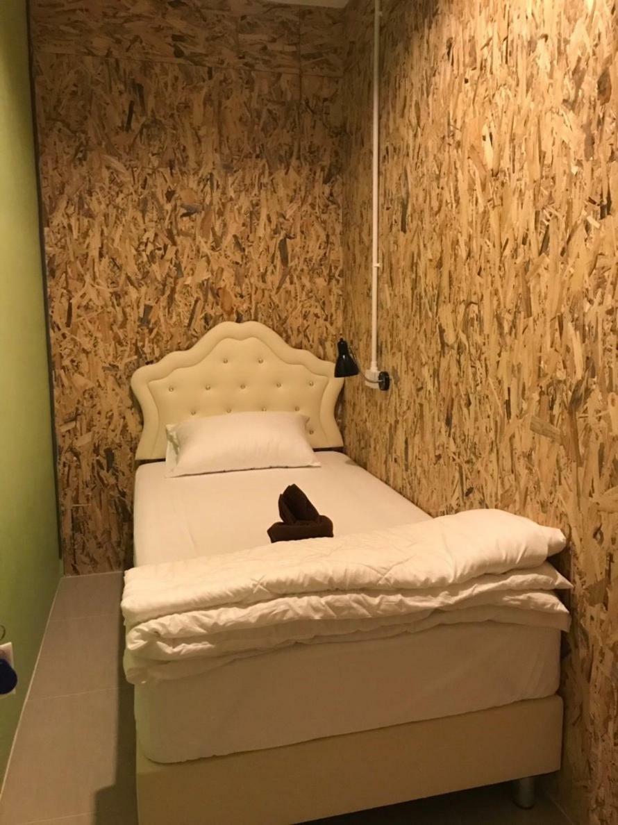 Baan Wararin Hostel パッタヤー エクステリア 写真