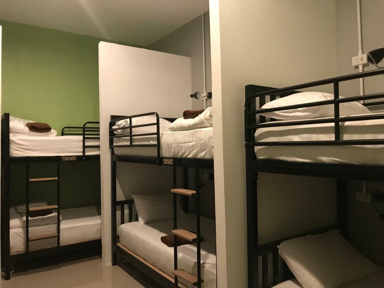 Baan Wararin Hostel パッタヤー エクステリア 写真