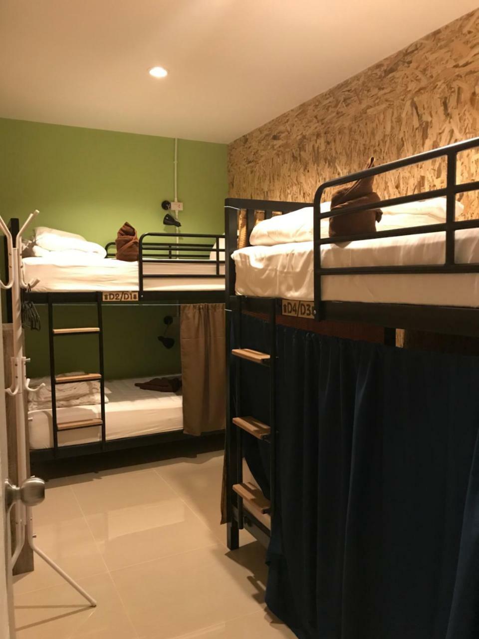 Baan Wararin Hostel パッタヤー エクステリア 写真