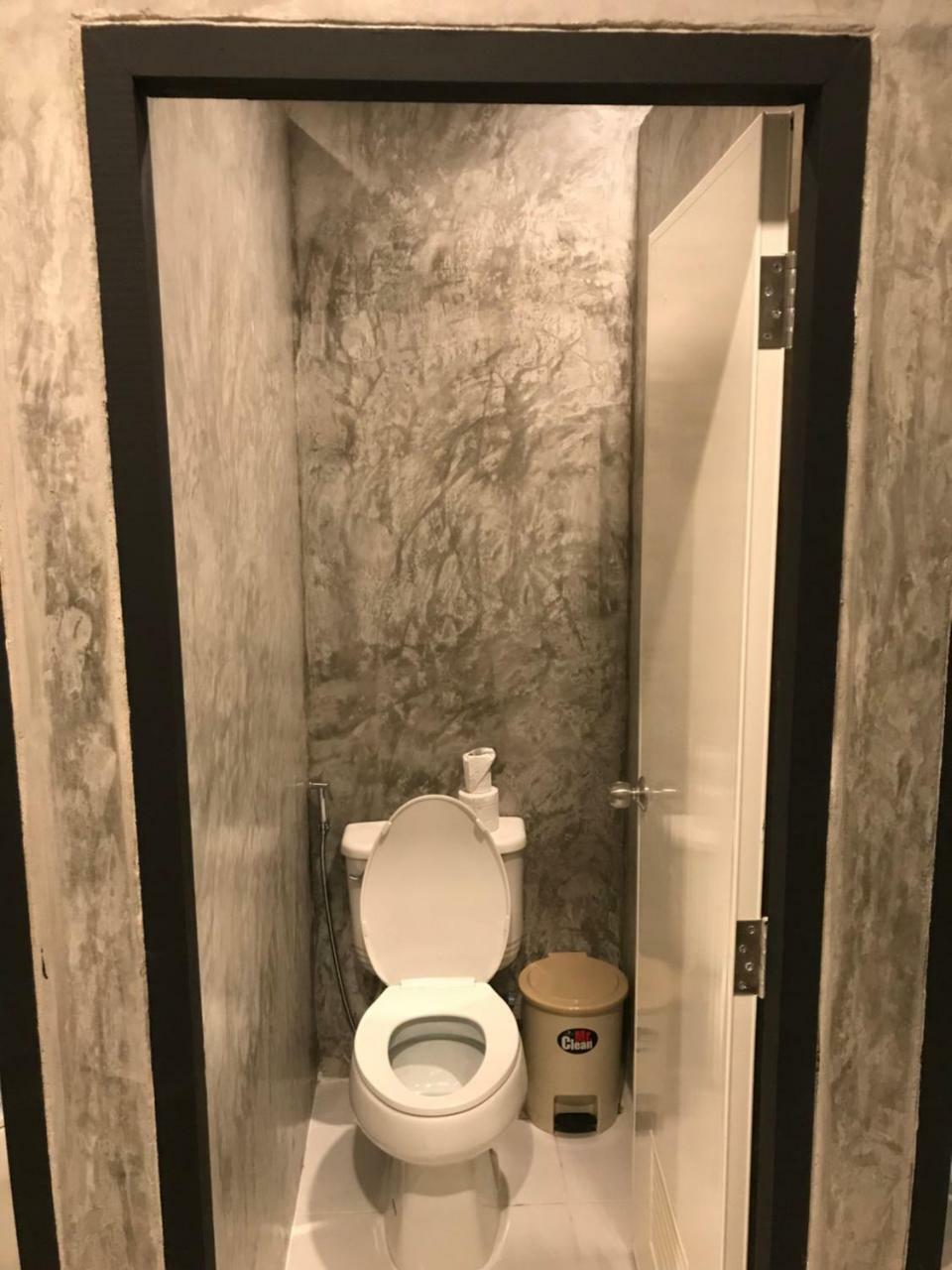Baan Wararin Hostel パッタヤー エクステリア 写真