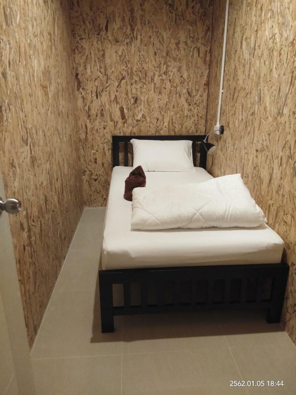 Baan Wararin Hostel パッタヤー エクステリア 写真