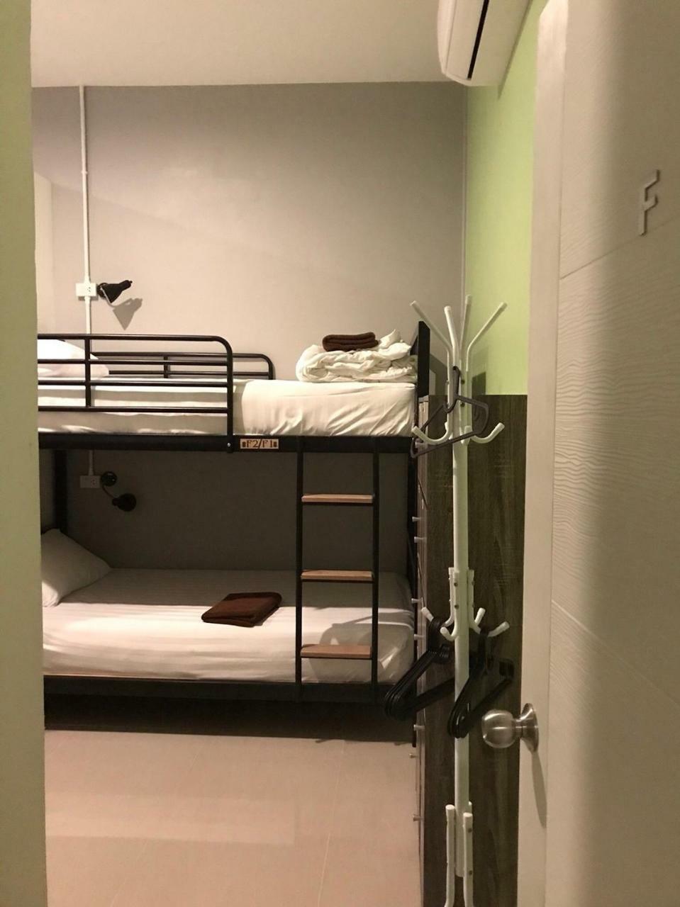 Baan Wararin Hostel パッタヤー エクステリア 写真