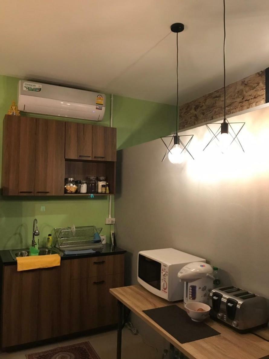 Baan Wararin Hostel パッタヤー エクステリア 写真