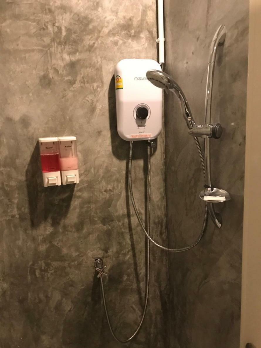 Baan Wararin Hostel パッタヤー エクステリア 写真